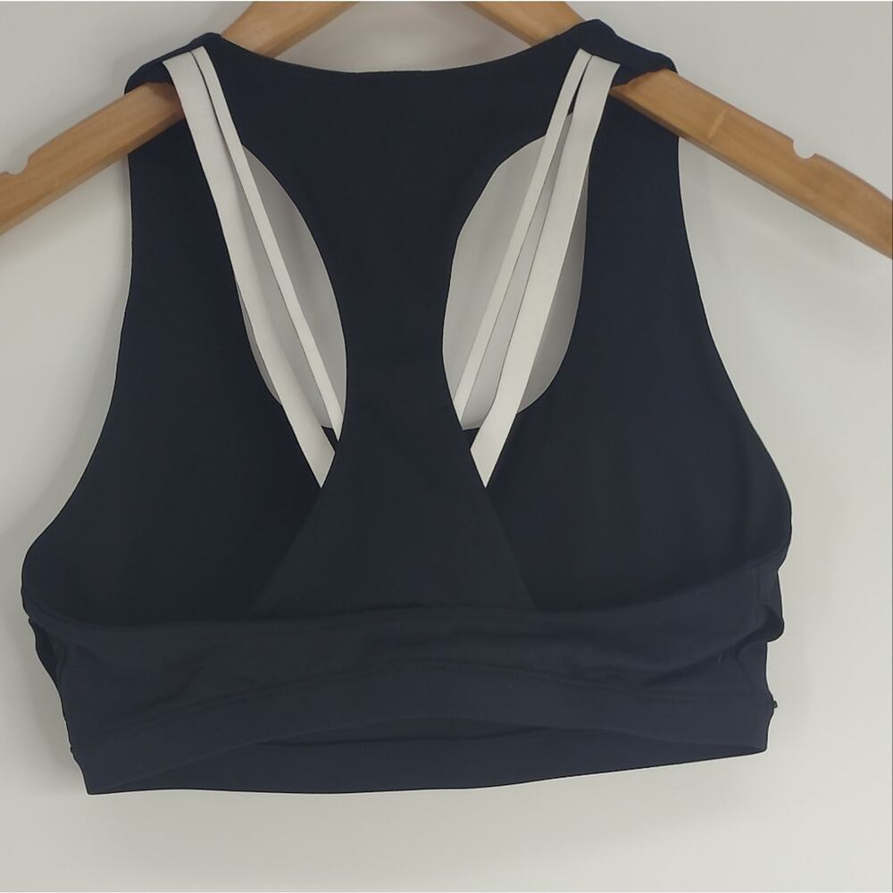 Fabletics Black/Leopard Sports Bra Medium Impact Size Medium - Picture 2 of 3